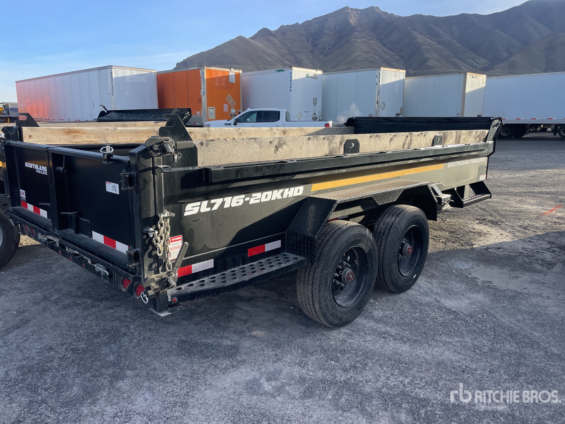 General Appearance with Bild, Ecke hinten rechts