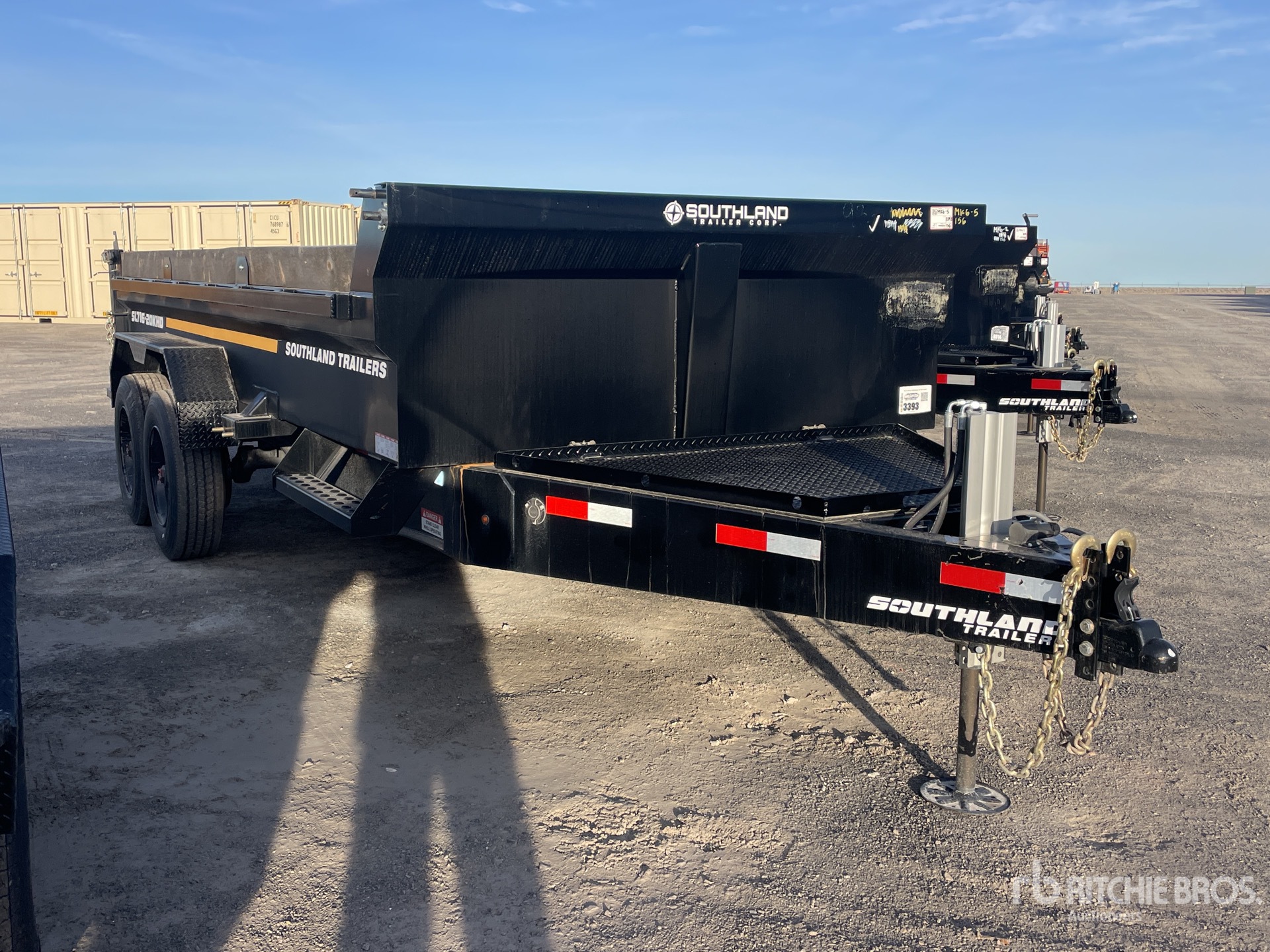 General Appearance with Bild, Ecke vorne rechts