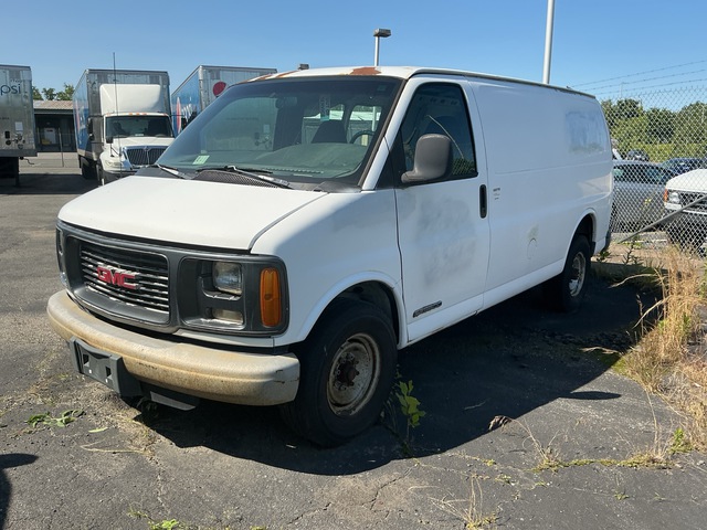 2000 GMC Savana 3500 Cargo Van
