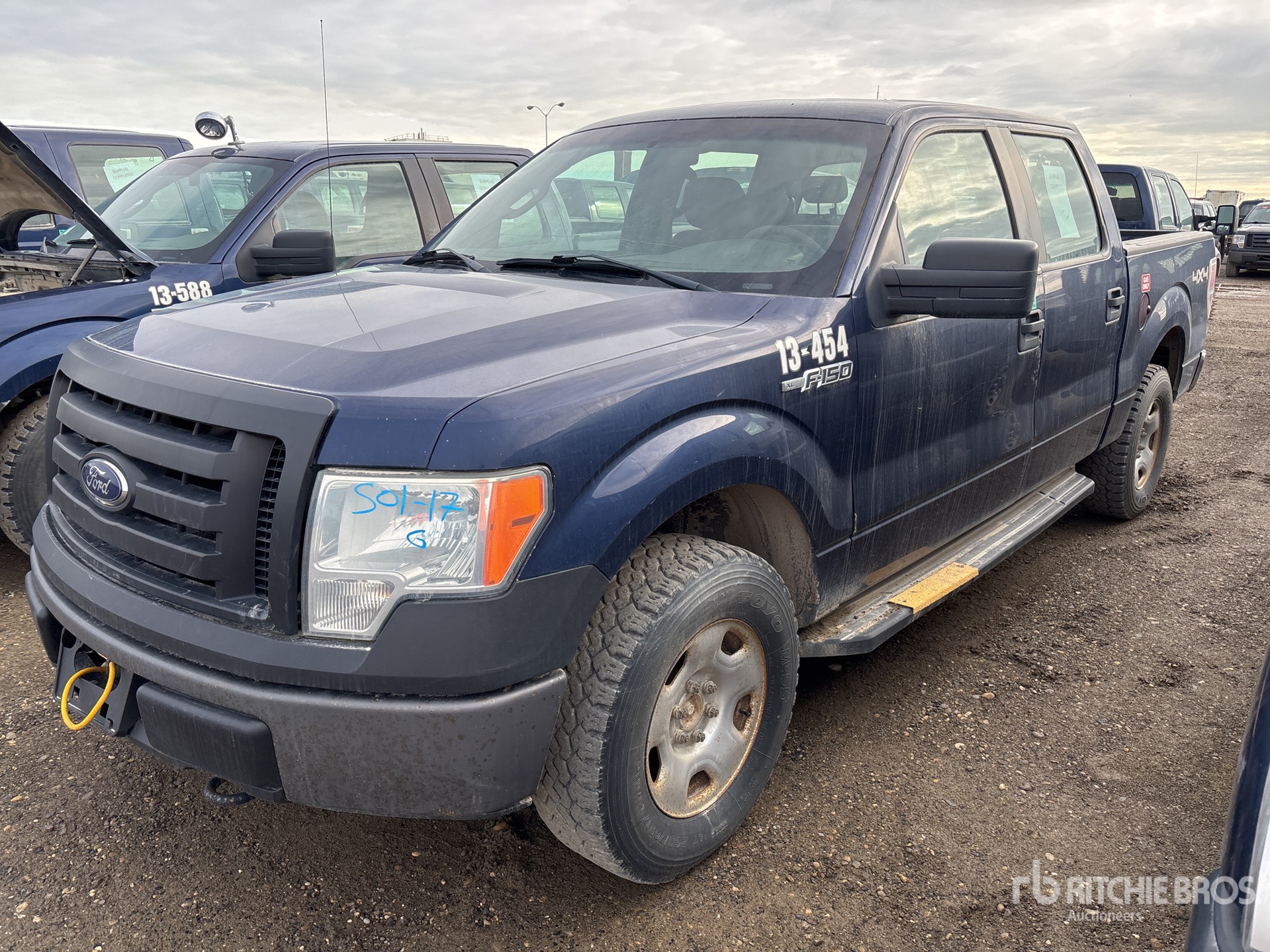 General Appearance with Picture, Left Front Corner