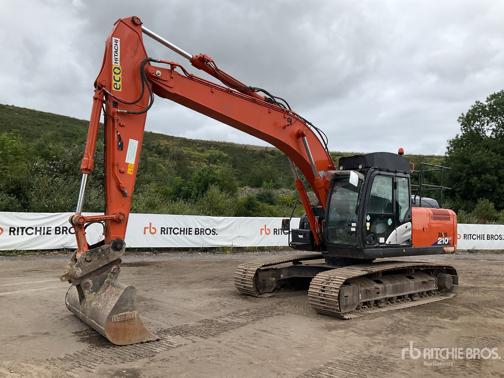 General Appearance with Picture, Left Front Corner