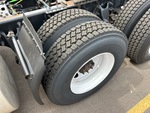 KL729454 - 2019 International LT625: Left Front Drive Tires