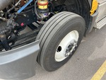 KL729454 - 2019 International LT625: Left Steer Tire