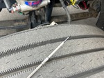 KL729454 - 2019 International LT625: Engine Oil level on Dipstick