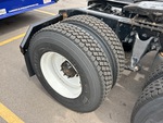 KL729454 - 2019 International LT625: Right Rear Drive Tires