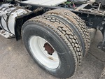 KL595670 - 2019 International LT625: Left Front Drive Tires