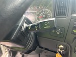 KL595670 - 2019 International LT625: Gear Selector