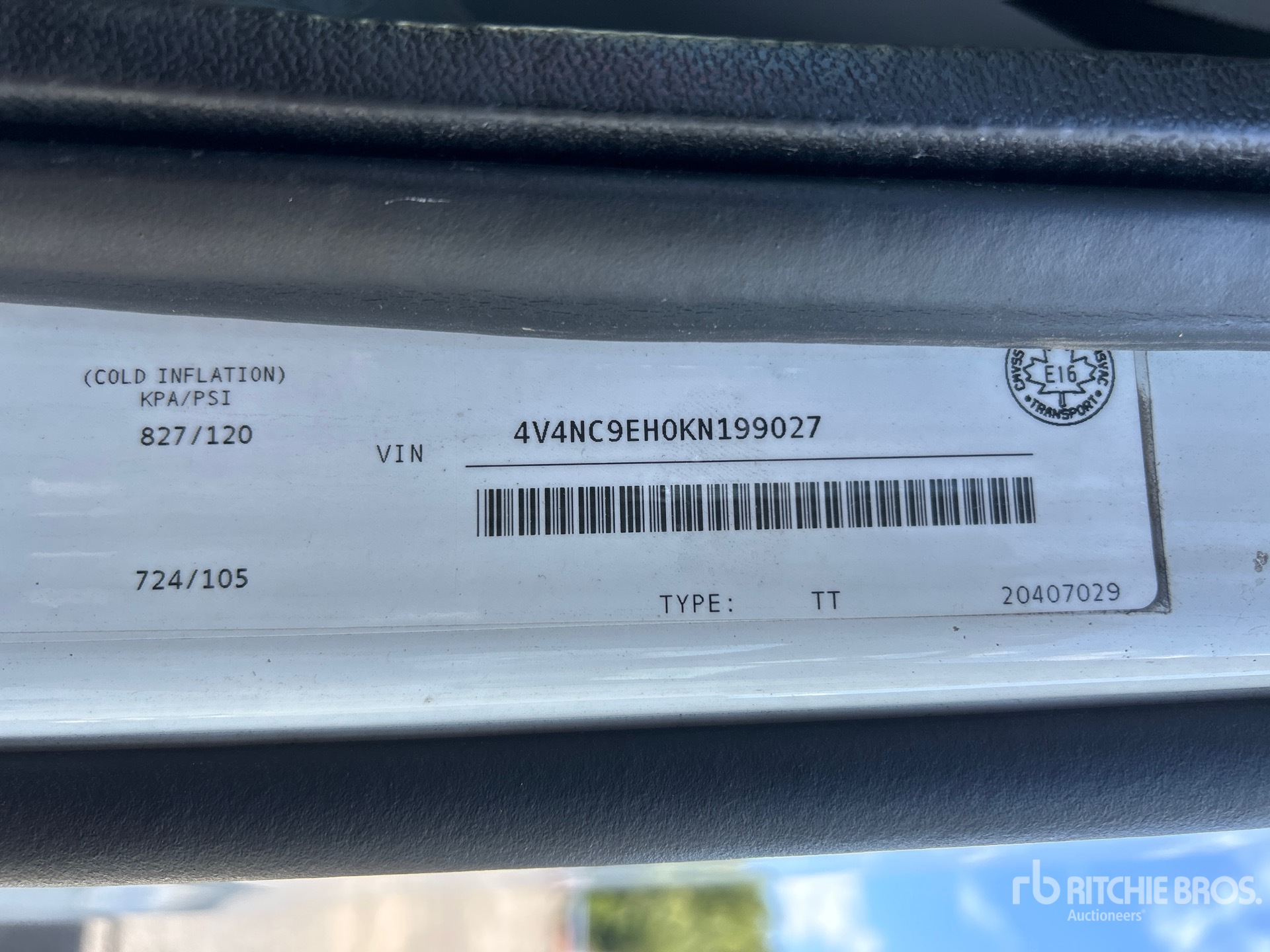 General Appearance with Numéro de série/Numéro d'identification du véhicule automobile
