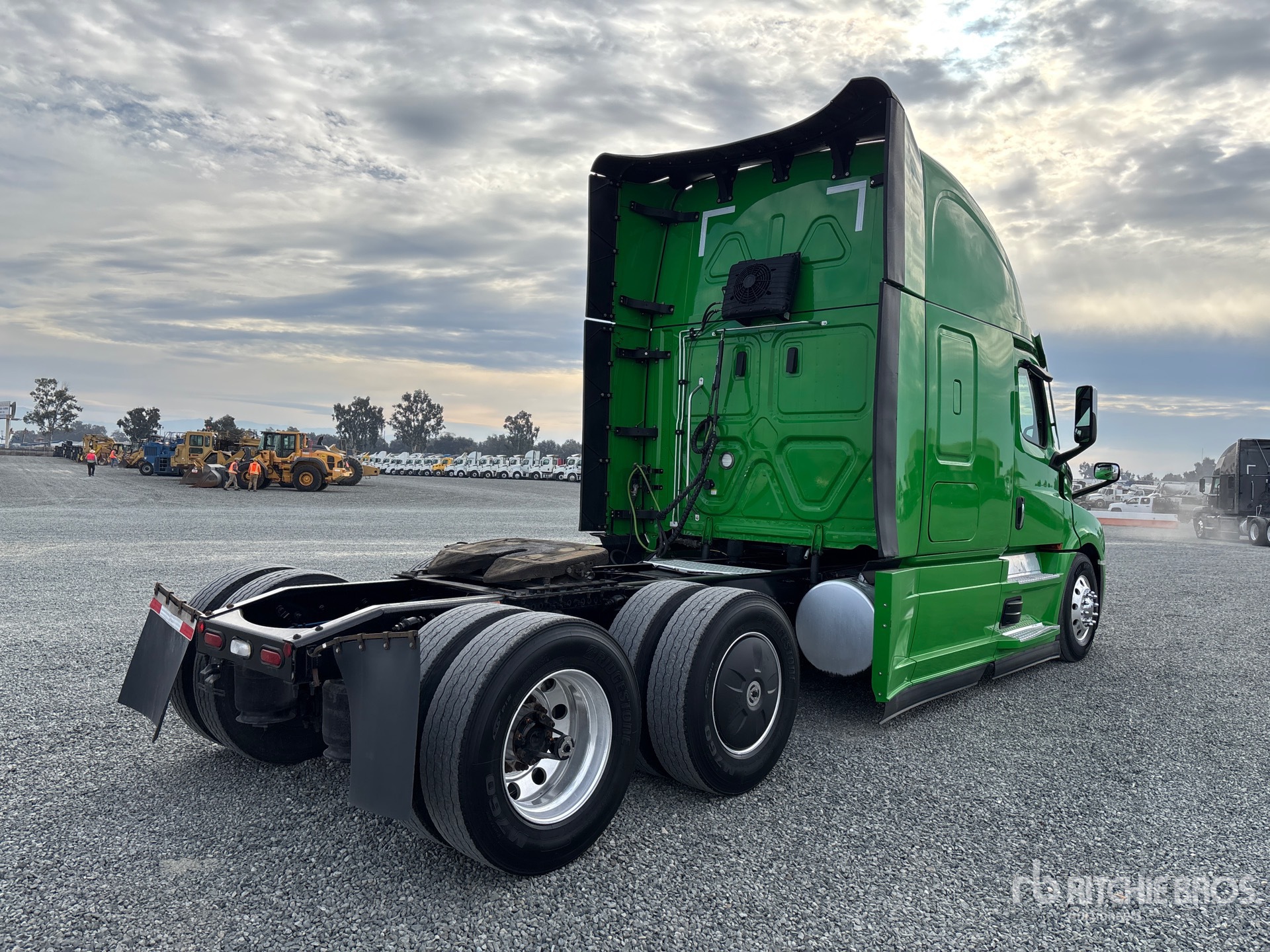 General Appearance with Image, coin arrière droit