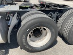 KL414816 - 2019 International LT625: Left Front Drive Tires