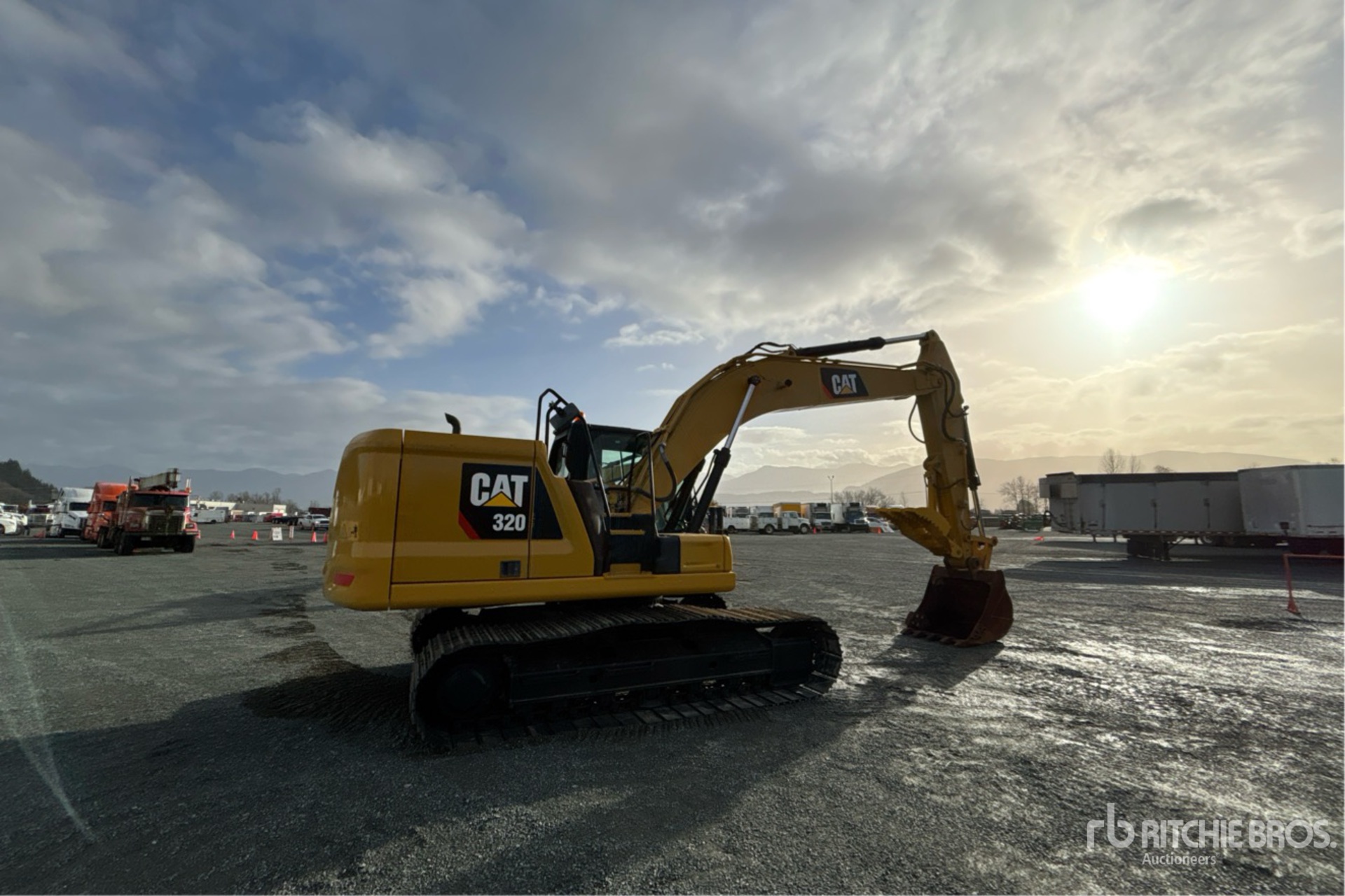 General Appearance with Imagen: esquina trasera derecha