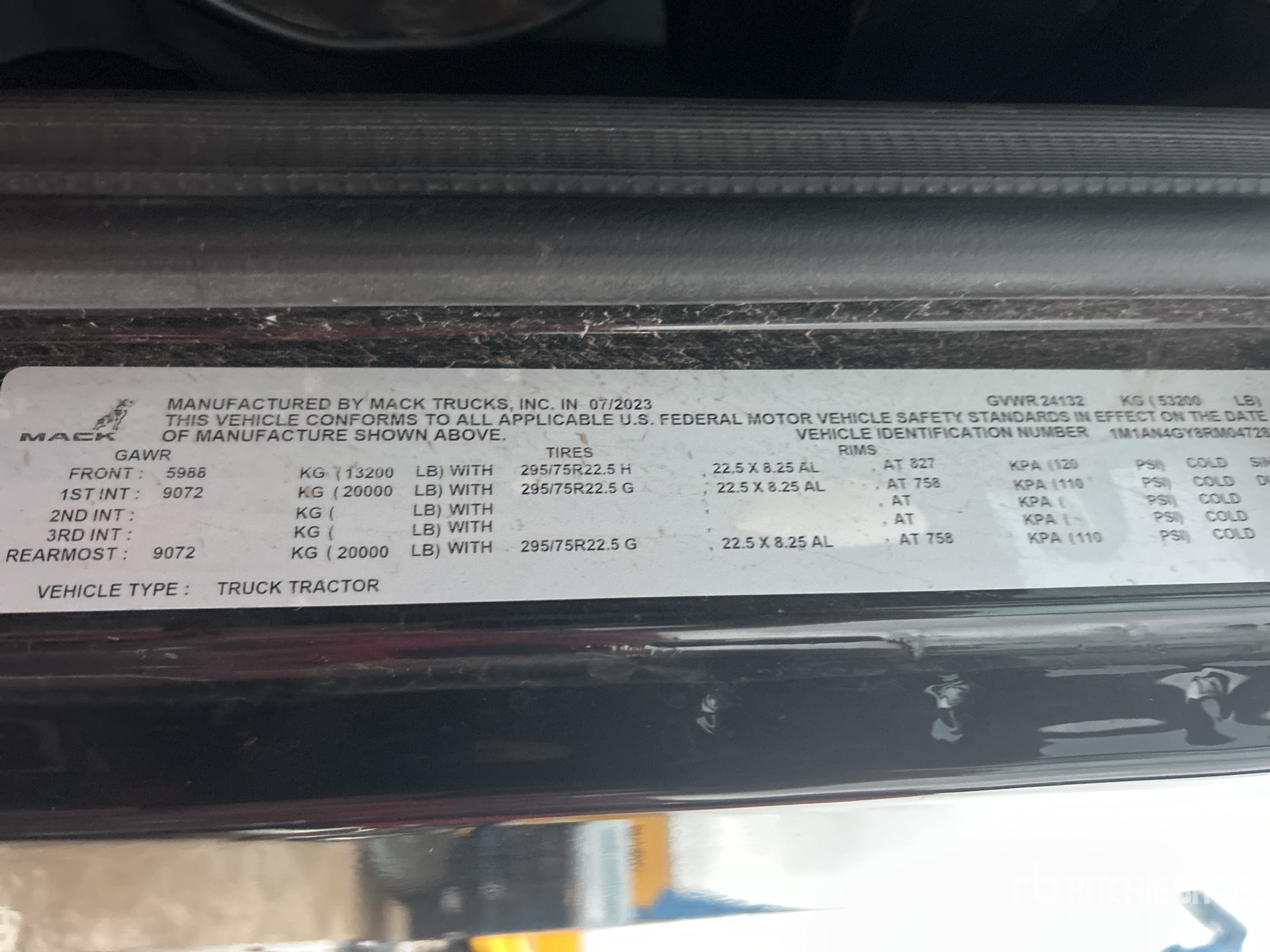 General Appearance with Serial Number / VIN