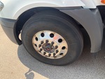 KN317520 - 2019 International RH613: Left Steer Tire