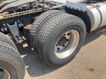 KN317520 - 2019 International RH613: Right Center Drive Tires
