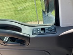 KN317520 - 2019 International RH613: Window Controls