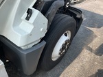 KN750510 - 2019 International LT625: Right Steer Tire