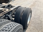 KN750510 - 2019 International LT625: Left Rear Drive Tires