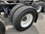 KL357951 - 2019 International LT625: Left Rear Drive Tires