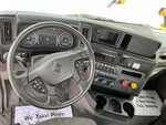 KL357951 - 2019 International LT625: Dash Components