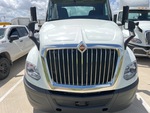 KN100054 - 2019 International LT625: Truck Paint and Body Damage