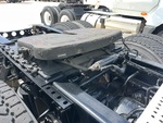 KN100054 - 2019 International LT625: Fifth Wheel