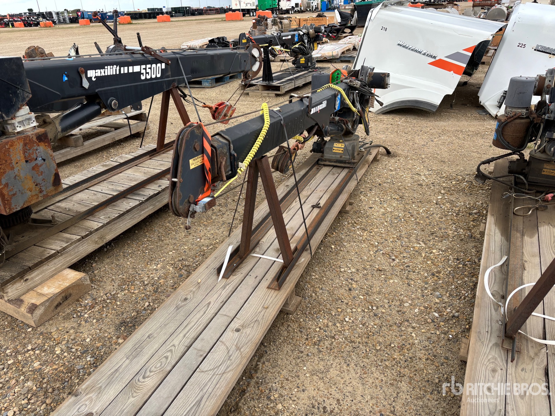 General Appearance with Foto, angolo anteriore sinistro