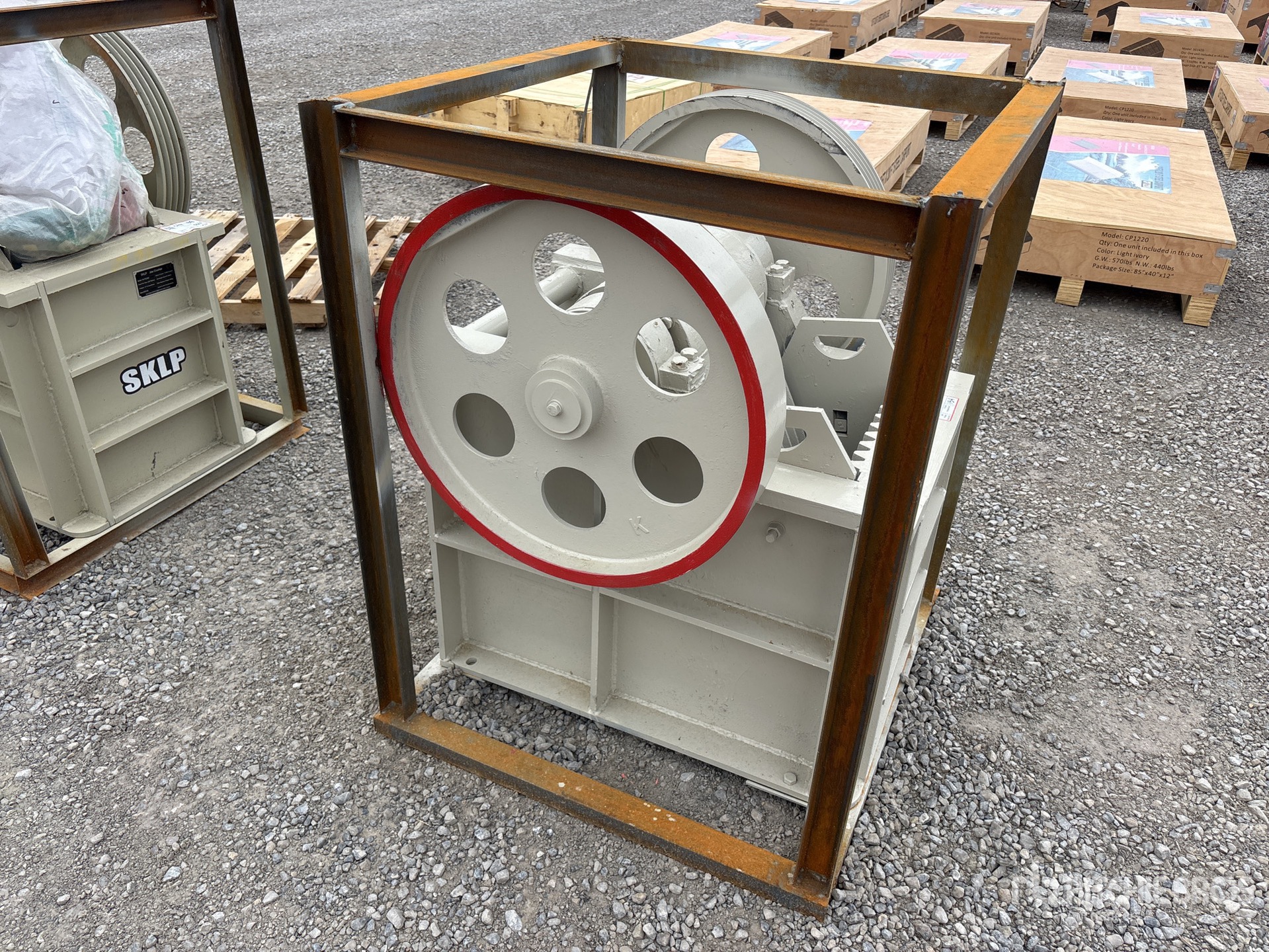 General Appearance with Picture, Right Front Corner