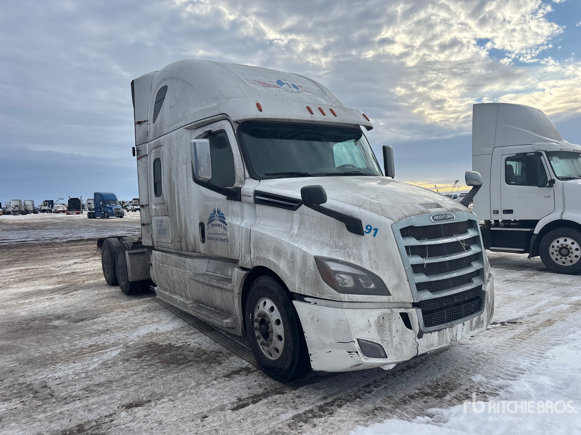 General Appearance with Foto, angolo anteriore destro