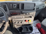 KN730133 - 2019 International LT625: Dash Components