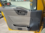 KN730133 - 2019 International LT625: Cab Doors