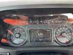 KN730133 - 2019 International LT625: Gauges