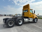 KN730133 - 2019 International LT625: Picture, Right Rear Corner
