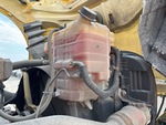 KN730133 - 2019 International LT625: Coolant Reservoir