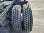 KN730133 - 2019 International LT625: Right Front Drive Tires