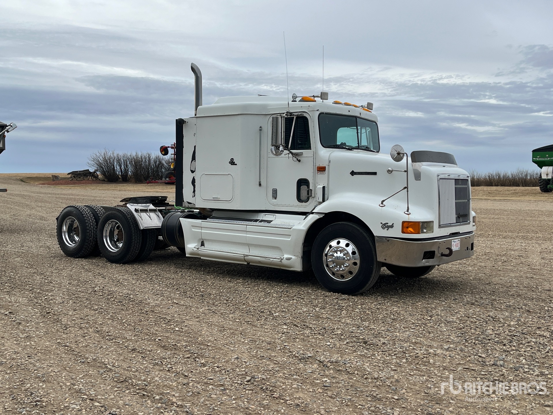 General Appearance with Image, coin avant droit