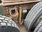 4 Underbody - Truck with 