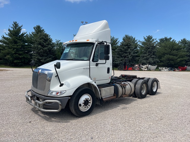 2017 International 8600 6x4 T/A Day Cab Truck Tractor