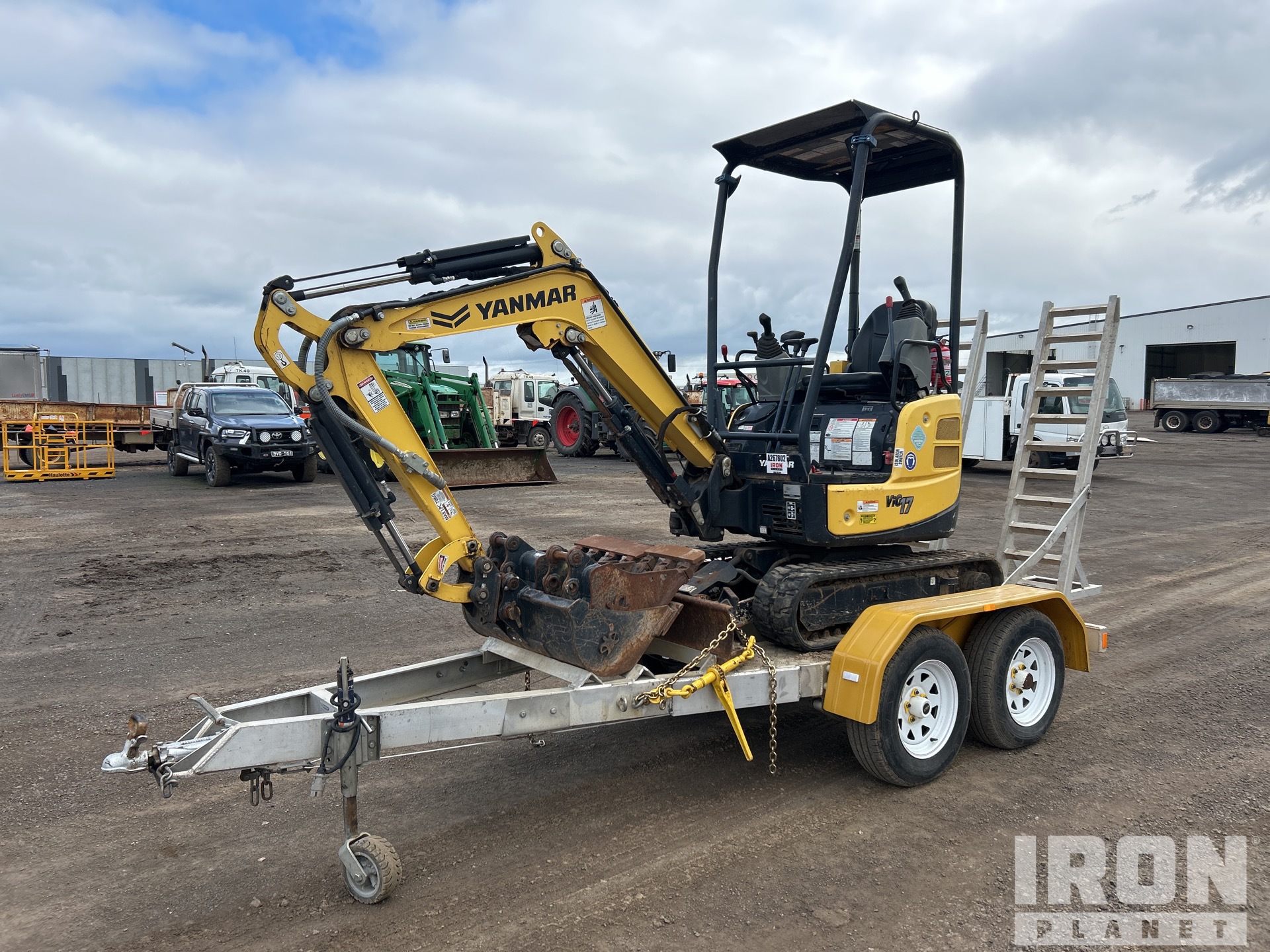 General Appearance with Picture, Left Front Corner