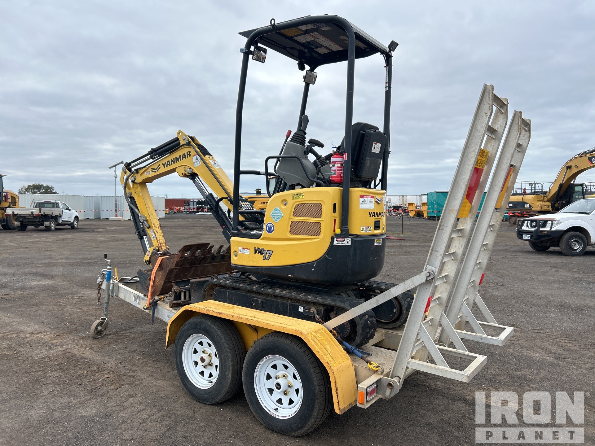 General Appearance with Picture, Left Rear Corner