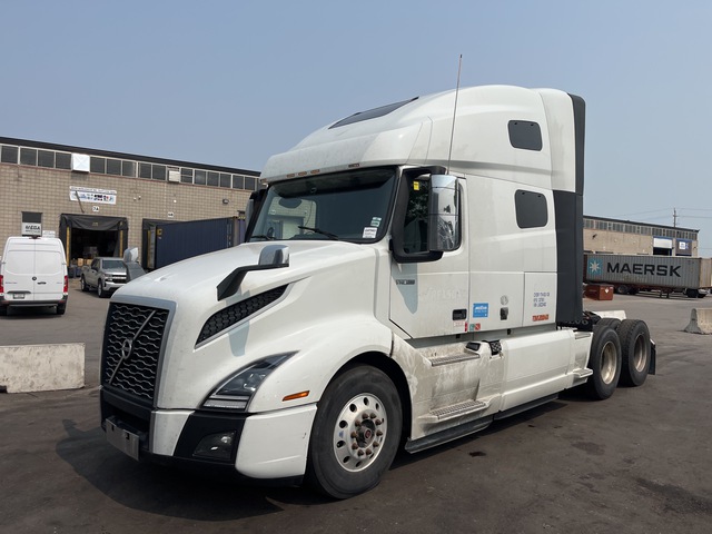 2020 Volvo VNL760 6x4 T/A Sleeper Truck Tractor