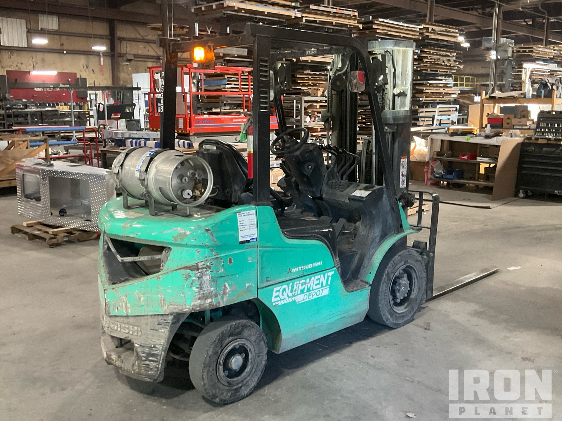 General Appearance - Lift Truck* with Foto, angolo anteriore sinistro