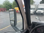 KL440230 - 2019 International LT625: Mirrors