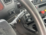 KL440230 - 2019 International LT625: Engine Brake