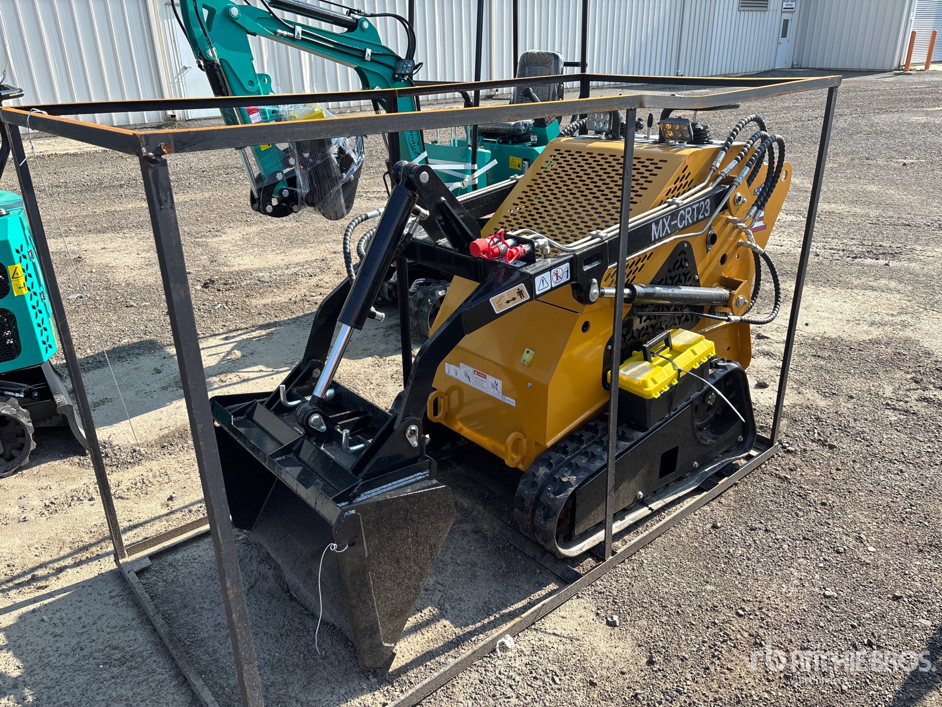 MINI CARGADOR SOBRE ORUGAS COMPACTO 2025 AGT MXCRT23