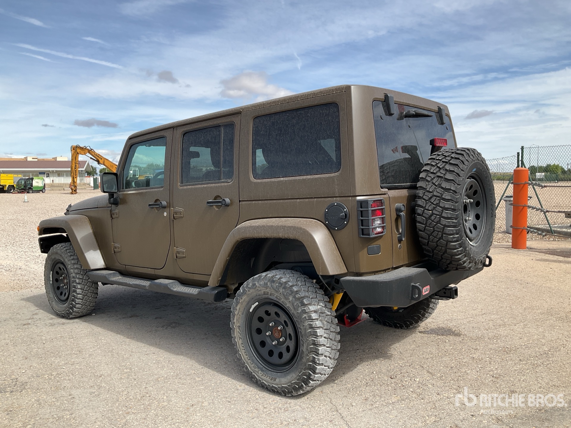 General Appearance with Picture, Left Rear Corner