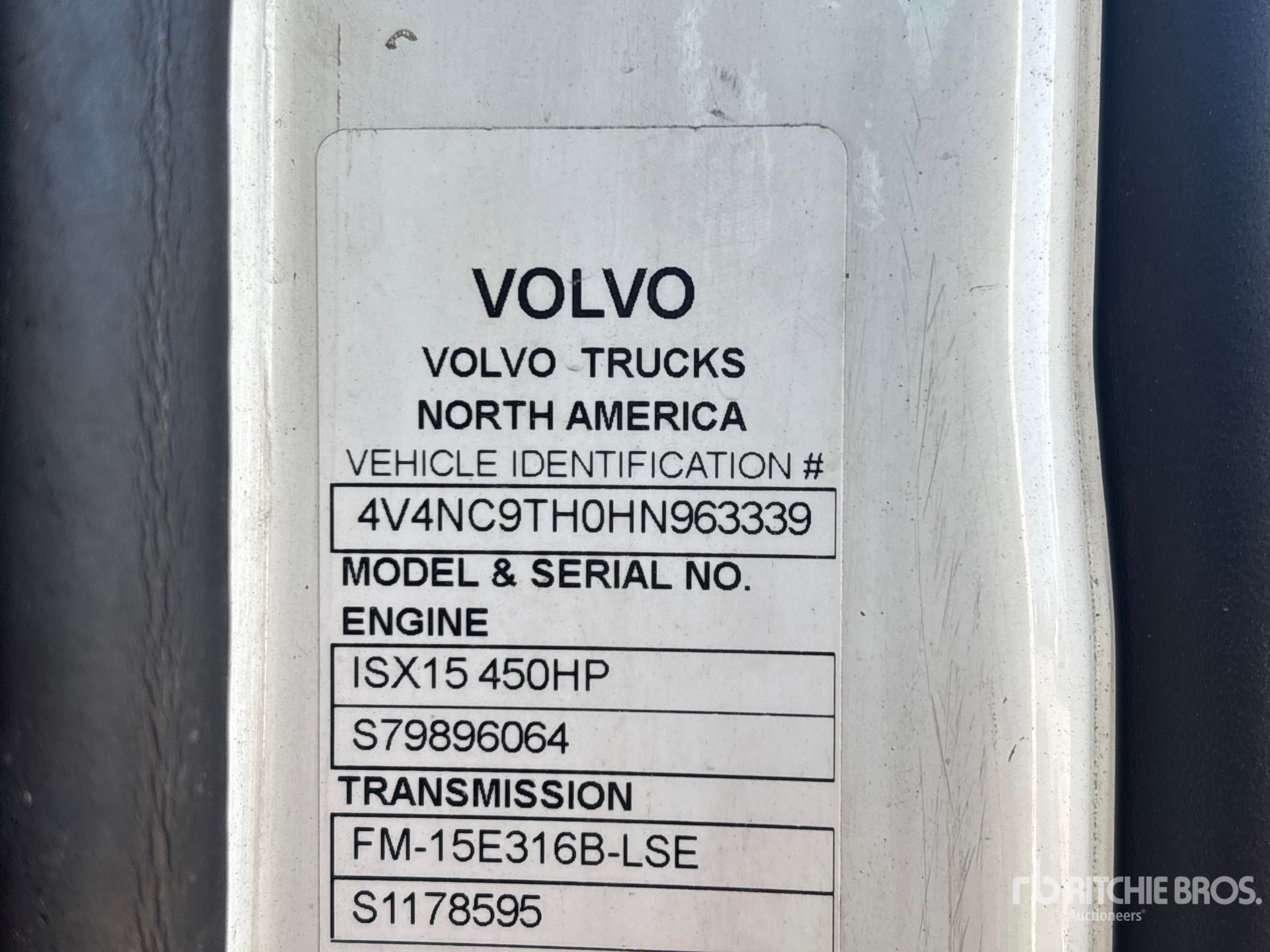 2017 Volvo VNL