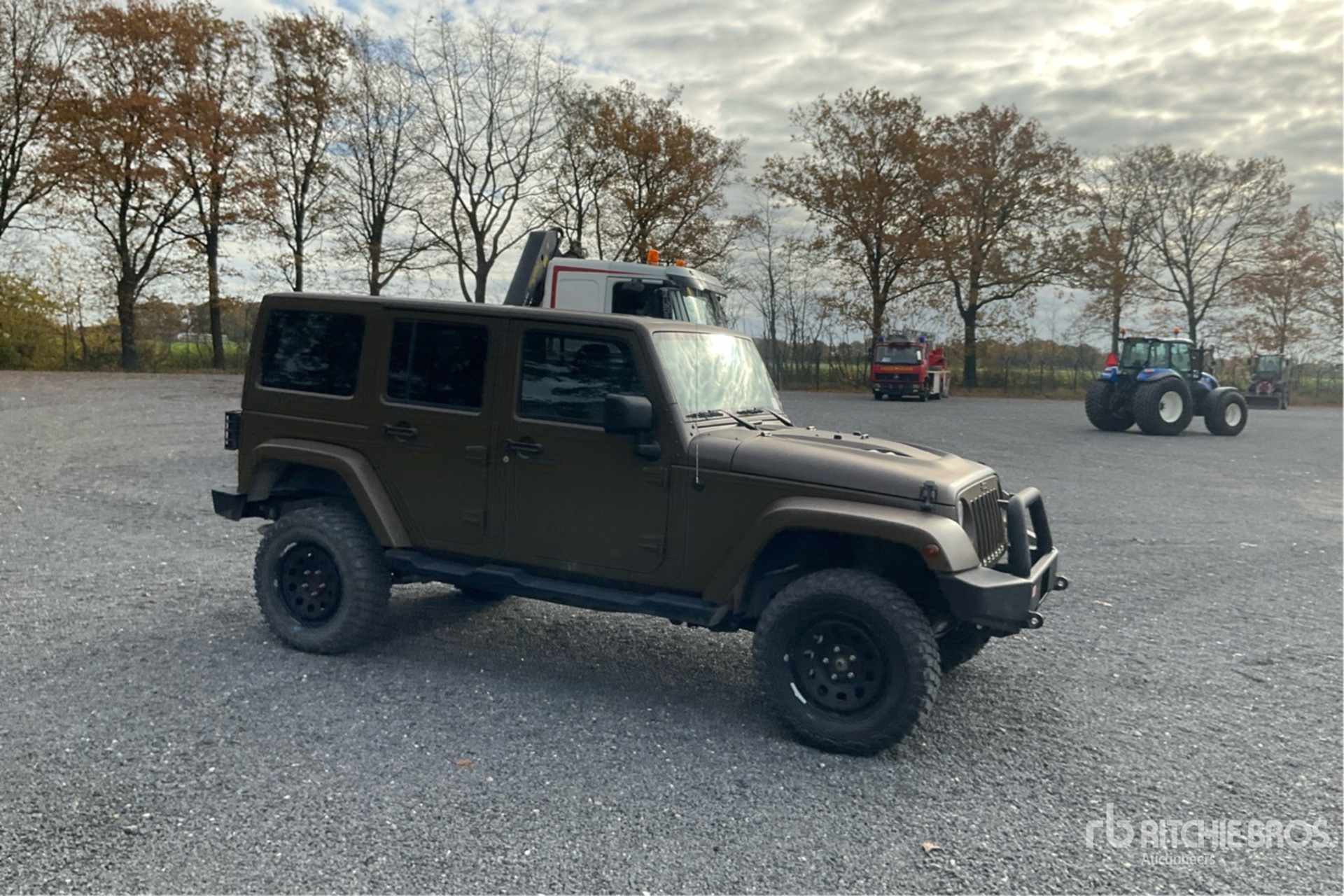 General Appearance with Picture, Right Front Corner