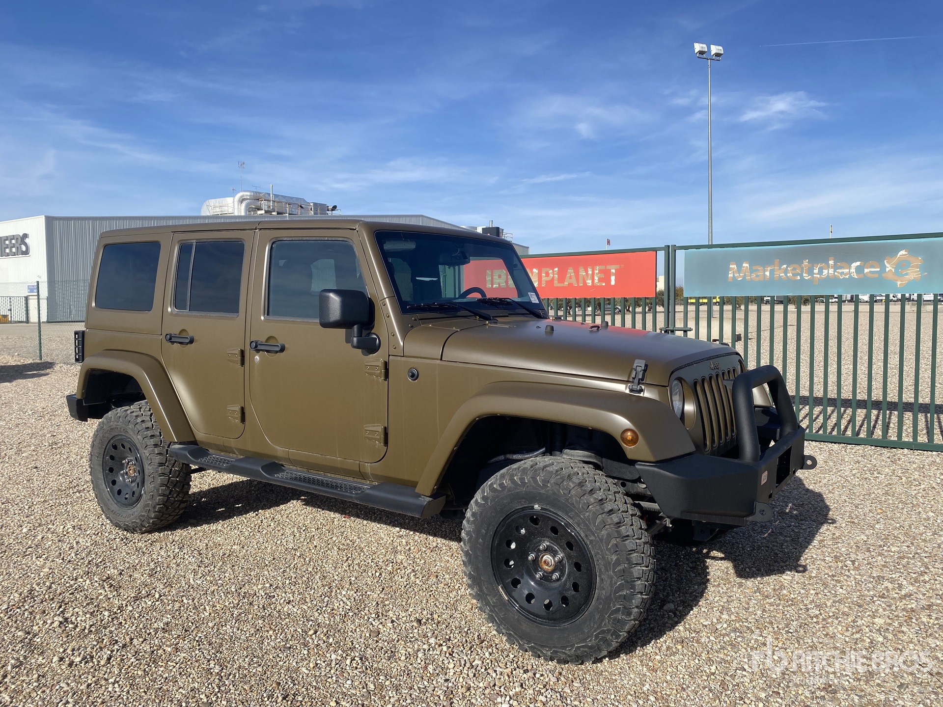 General Appearance with Picture, Right Front Corner