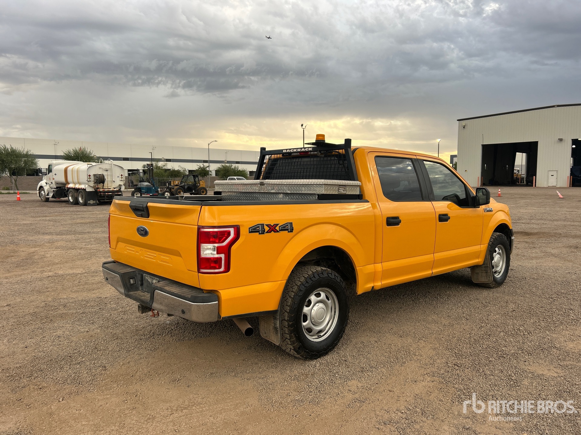 General Appearance with Picture, Right Rear Corner