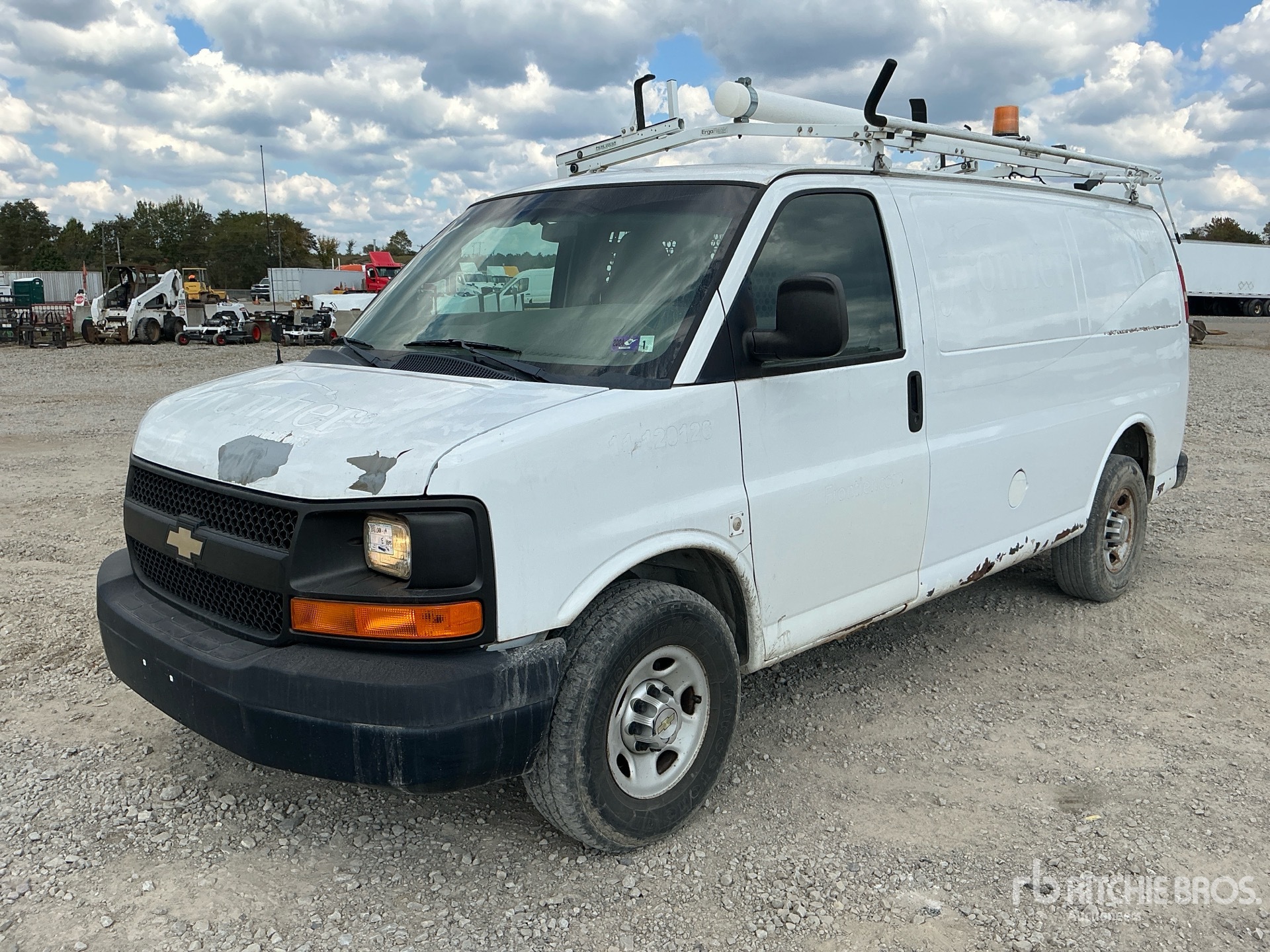 General Appearance with Picture, Left Front Corner